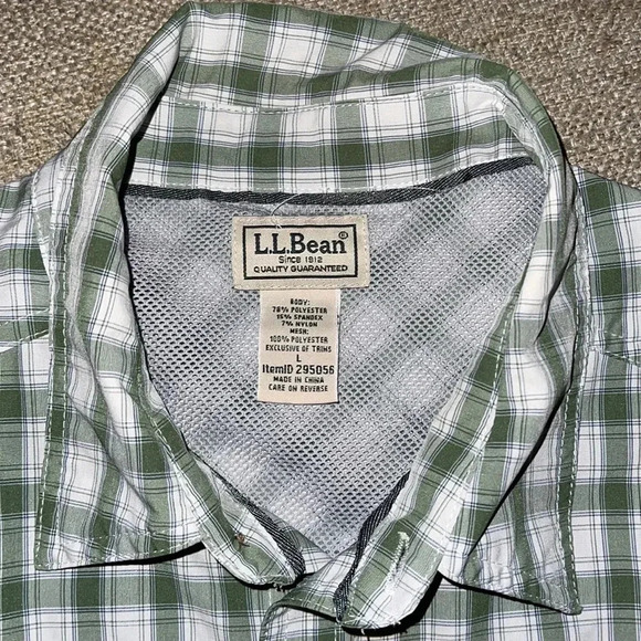 LL Bean Button Up Plaid Lightweight Shirt - Large - K - Picture 2 of 5